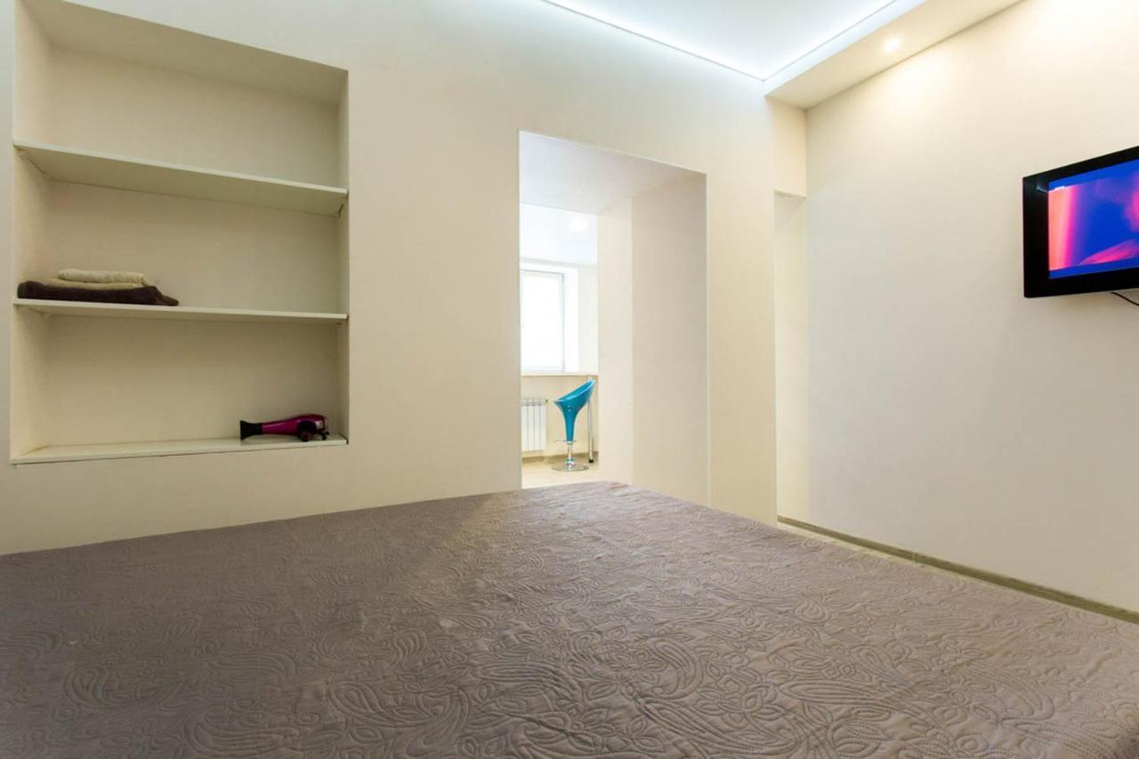 New Apartments In The City Center - Kuznechna Str. 26/2 Kharkiv Bagian luar foto