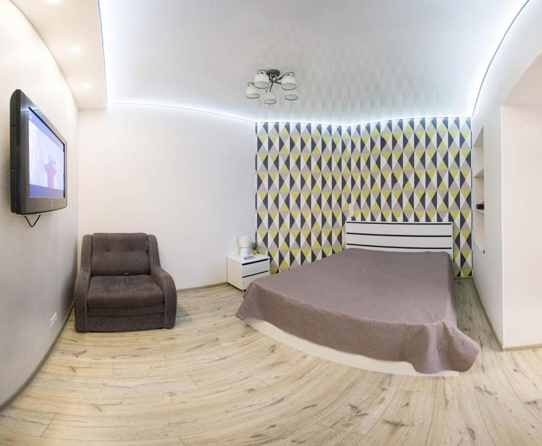 New Apartments In The City Center - Kuznechna Str. 26/2 Kharkiv Bagian luar foto